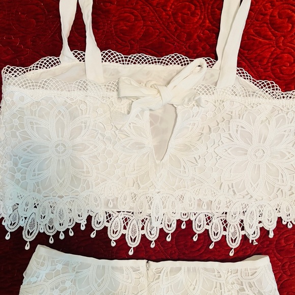 SAYLOR White Lace Two Piece Set - Picture 6 of 13